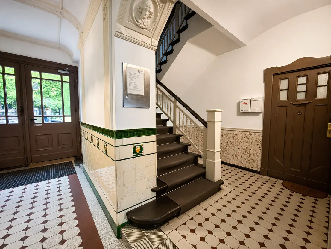 propertyImage