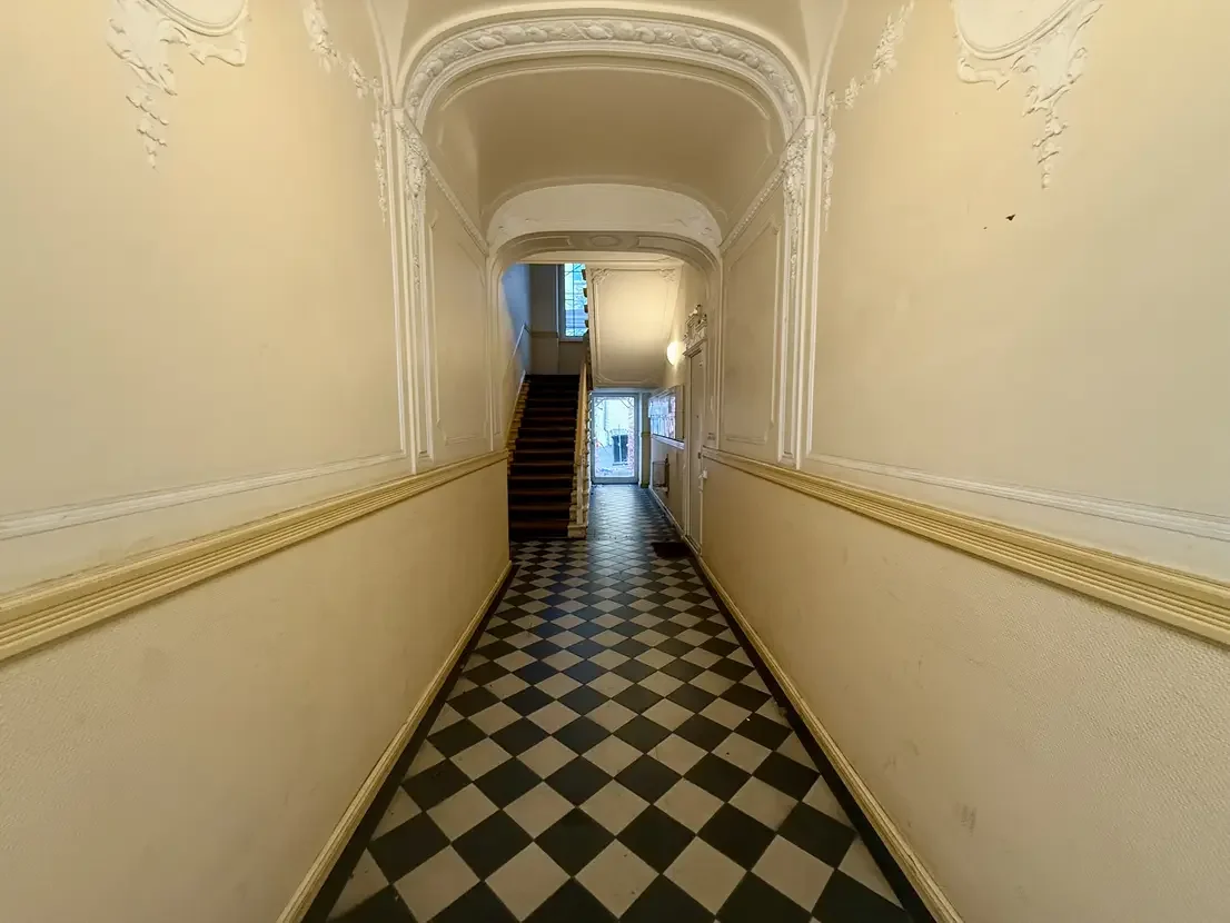 propertyImage