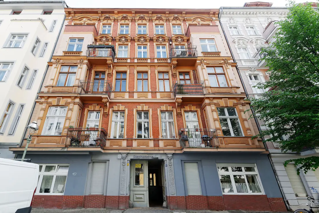 propertyImage
