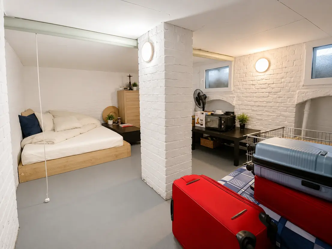 propertyImage